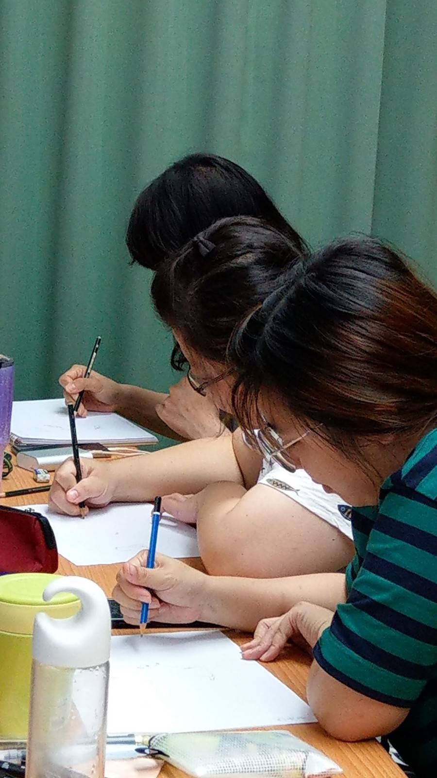 林文隆老師引導自然觀察繪圖 (12)