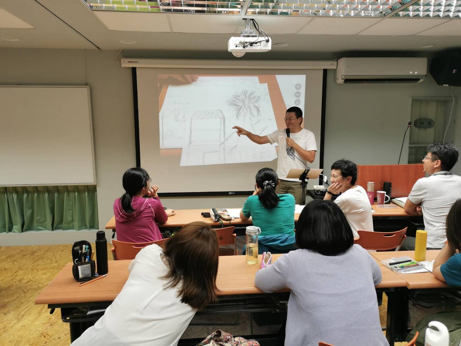 林文隆老師引導自然觀察繪圖 (3)