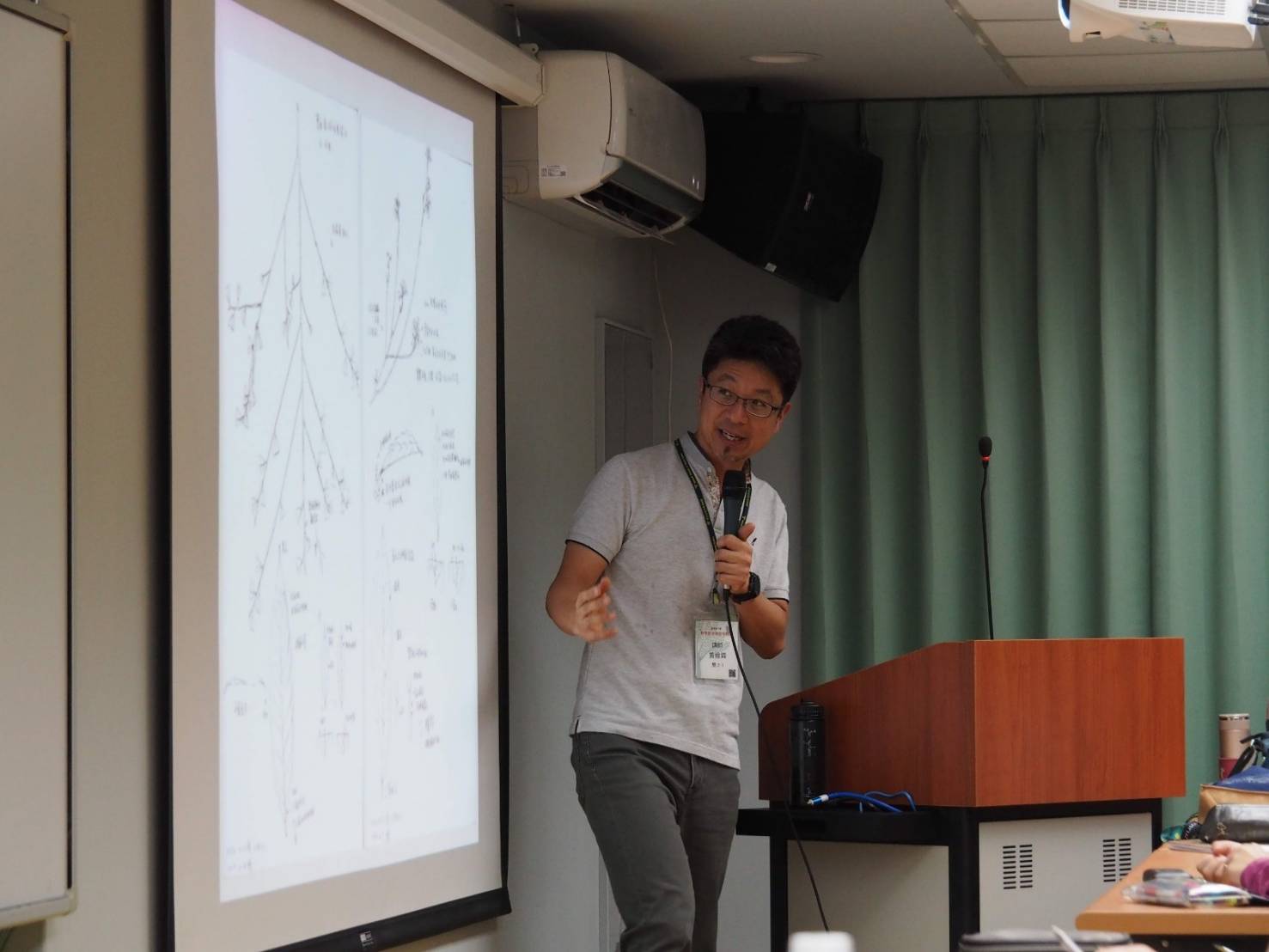 黃俊霖老師分享駐館藝術家的科學繪圖 (7)