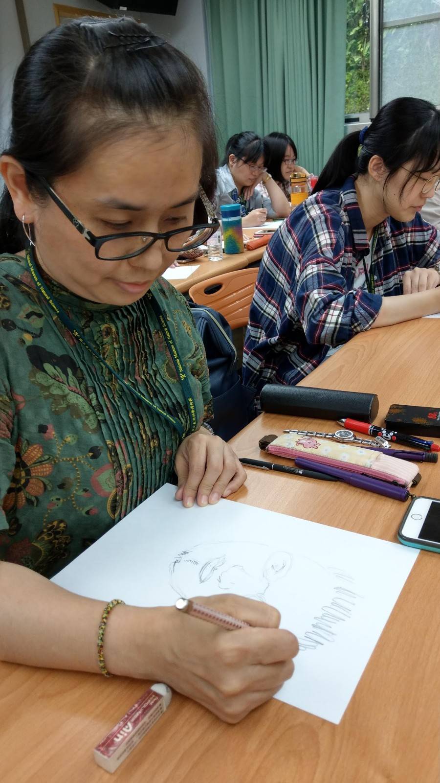 林文隆老師帶領自然觀察的科學繪圖 (3)
